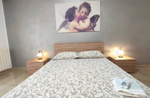 Barrafranca Apartment | 105 m² Apartment ∙ 3 bedrooms ∙ 6 guests