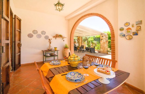 Menfi House | 105 m² House ∙ 2 bedrooms ∙ 6 guests