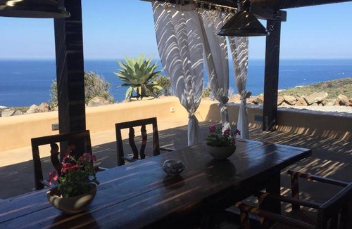 Pantelleria House | 108 m² House ∙ 3 bedrooms ∙ 127 guests
