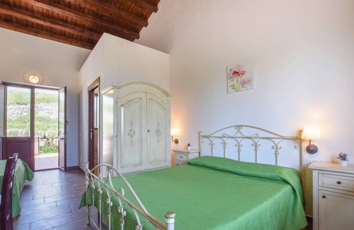 Caccamo House | 110 m² House ∙ 4 bedrooms ∙ 12 guests