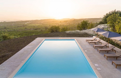 Noto Villa | 110 m² Villa ∙ 3 bedrooms ∙ 6 guests