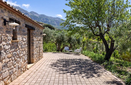 Polizzi Generosa Villa | 119 m² Villa ∙ 4 bedrooms ∙ 8 guests