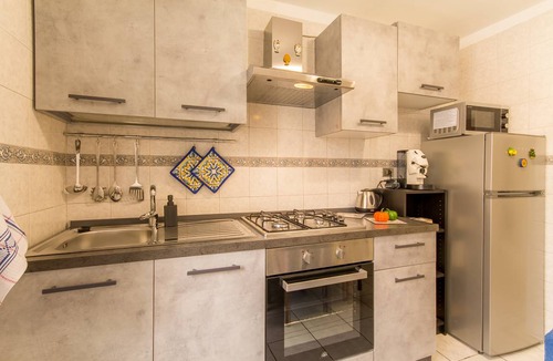 Catania City Centre Apartment | 120 m² Apartment ∙ 3 bedrooms ∙ 7 guests