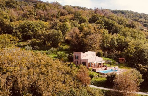 Castell'Umberto House | 120 m² House ∙ 3 bedrooms ∙ 6 guests