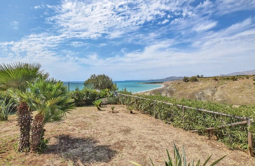 Ribera House | 120 m² House ∙ 3 bedrooms ∙ 4 guests