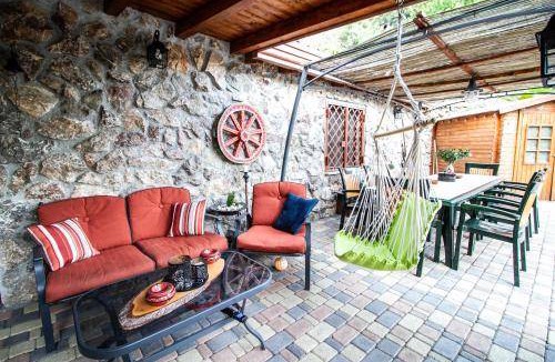 Motta Camastra Cabin | 120 m² Lodge ∙ 2 bedrooms ∙ 7 guests