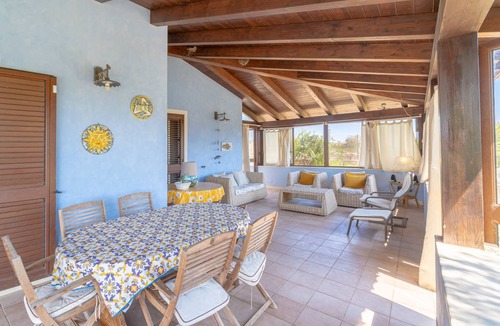 Plemmirio Villa | 120 m² Villa ∙ 2 bedrooms ∙ 6 guests