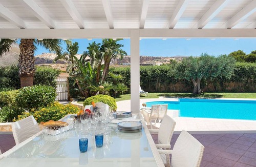 Custonaci Villa | 120 m² Villa ∙ 3 bedrooms ∙ 6 guests