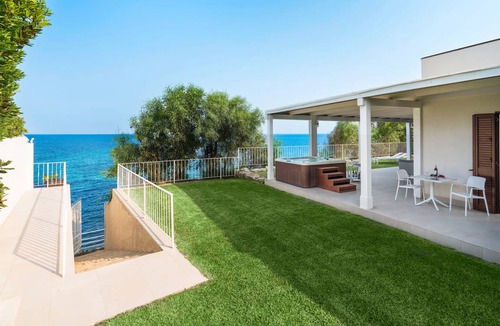 Noto Marina Villa | 120 m² Villa ∙ 3 bedrooms ∙ 6 guests