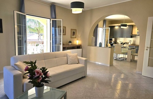 Fontane Bianche Villa | 122 m² Villa ∙ 3 bedrooms ∙ 7 guests