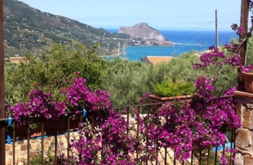 Sant'Ambrogio House | 130 m² House ∙ 4 bedrooms ∙ 8 guests