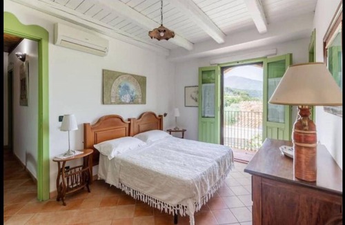 Sant'Ambrogio House | 130 m² House ∙ 4 bedrooms ∙ 8 guests