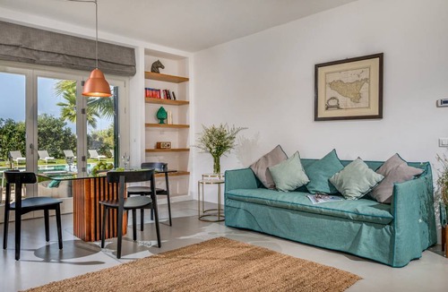 Campobello di Mazara Villa | 130 m² Villa ∙ 3 bedrooms ∙ 6 guests