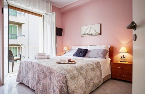 Pozzallo Apartment | 140 m² Apartment ∙ 3 bedrooms ∙ 8 guests