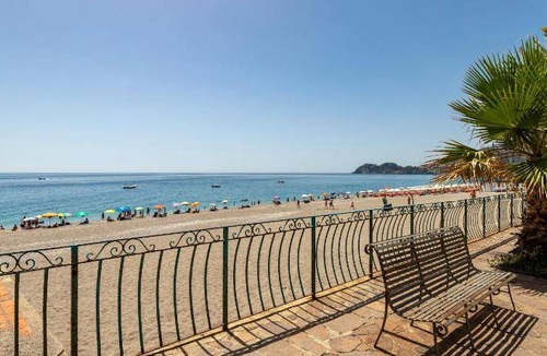 Mazzeo House | 140 m² House ∙ 2 bedrooms ∙ 5 guests