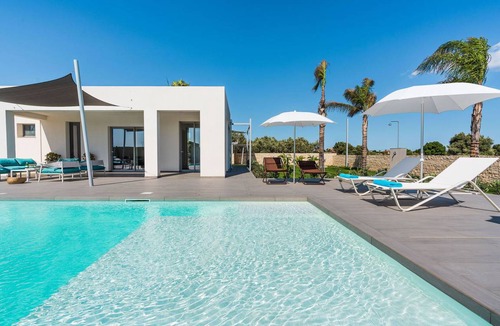 Reitani Villa | 140 m² Villa ∙ 3 bedrooms ∙ 7 guests