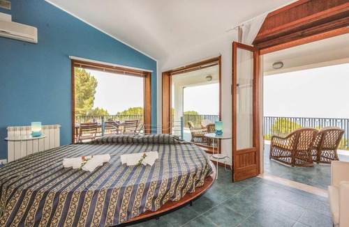 Castellammare del Golfo House | 150 m² House ∙ 5 bedrooms ∙ 10 guests