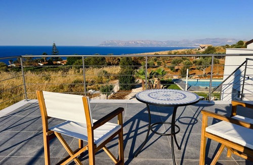 Scopello Villa | 150 m² Villa ∙ 3 bedrooms ∙ 6 guests