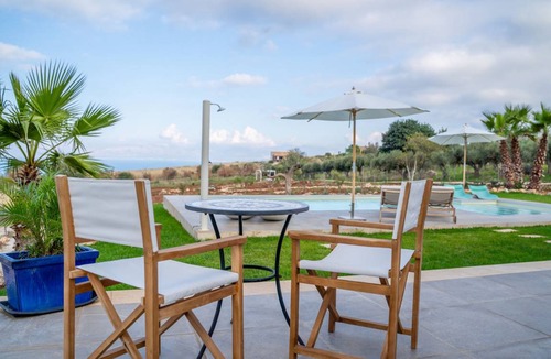 Scopello Villa | 150 m² Villa ∙ 3 bedrooms ∙ 6 guests