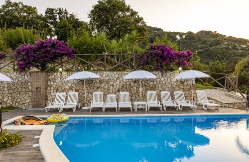Sant'Angelo di Brolo Villa | 150 m² Villa ∙ 3 bedrooms ∙ 9 guests