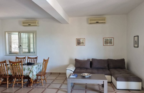 Caccamo Villa | 150 m² Villa ∙ 3 bedrooms ∙ 7 guests