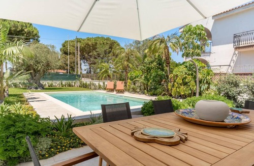 Arenella Villa | 150 m² Villa ∙ 4 bedrooms ∙ 10 guests