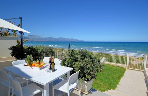 Alcamo Marina Villa | 150 m² Villa ∙ 4 bedrooms ∙ 7 guests