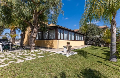 Santa Maria del Focallo Villa | 150 m² Villa ∙ 4 bedrooms ∙ 9 guests