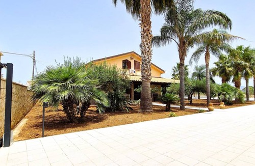 Alcamo Marina Villa | 150 m² Villa ∙ 5 bedrooms ∙ 11 guests