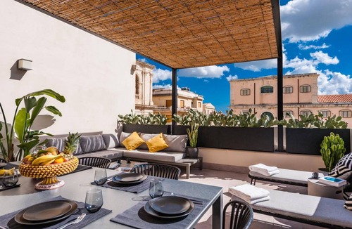 Syracuse Apartment | 160 m² Apartment ∙ 2 bedrooms ∙ 6 guests