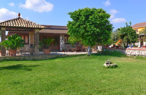 Solarino Villa | 160 m² Villa ∙ 3 bedrooms ∙ 6 guests
