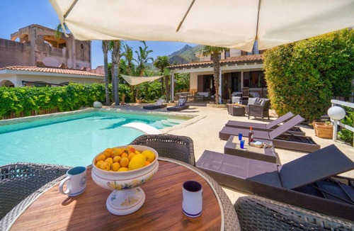 Torre Colonna-sperone House | 165 m² House ∙ 3 bedrooms ∙ 6 guests