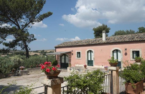 Palazzolo Acreide House | 170 m² House ∙ 4 bedrooms ∙ 8 guests