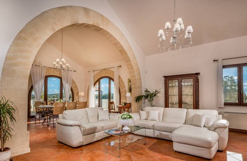 Paceco Villa | 170 m² Villa ∙ 3 bedrooms ∙ 6 guests