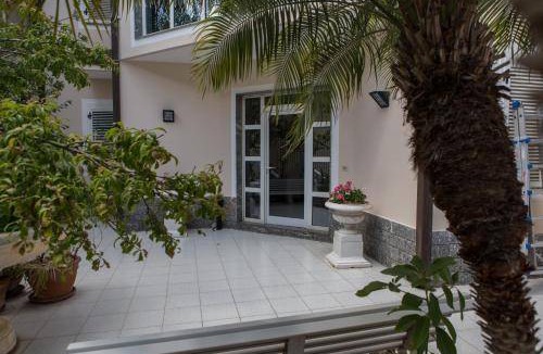 Floridia Apartment | 180 m² Apartment ∙ 3 bedrooms ∙ 6 guests