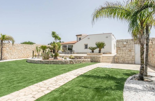 Portopalo di Capo Passero House | 180 m² House ∙ 4 bedrooms ∙ 8 guests
