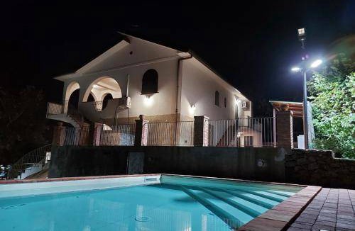 Mascali Villa | 180 m² Villa ∙ 3 bedrooms ∙ 6 guests