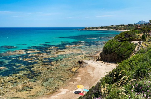 Cefalu Villa | 180 m² Villa ∙ 3 bedrooms ∙ 6 guests