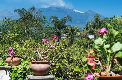 Archi House | 18th Century country house between sea and Etna