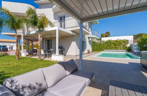 Punta Milocca Villa | 190 m² Villa ∙ 3 bedrooms ∙ 6 guests