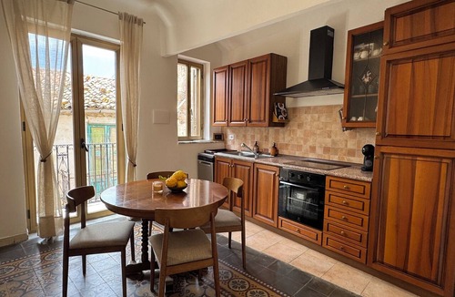 Santo Stefano di Camastra Apartment | 2 Bedroom Appartamento San Giovanni