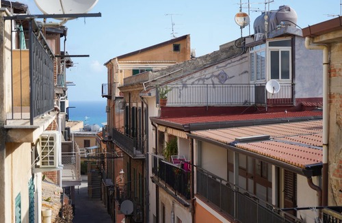 Santo Stefano di Camastra Apartment | 2 Bedroom Appartamento San Giovanni
