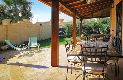 Solfarelli House | 2 bedrooms, 2 Bathrooms Villa, near the Sea, Garden, AC, 10 minutes from Cefalu