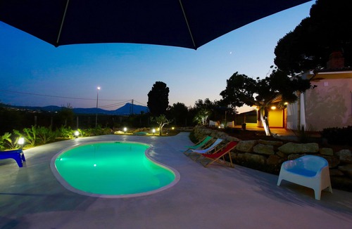 Alcamo Villa | 2 PINES VILLA OVERLOOKING THE GULF OF CASTELLAMMARE