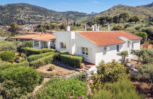 Mazzaforno House | 200 m² House ∙ 4 bedrooms ∙ 8 guests