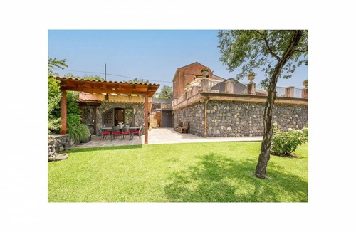 Aci Sant'Antonio Villa | 200 m² Villa ∙ 3 bedrooms ∙ 6 guests