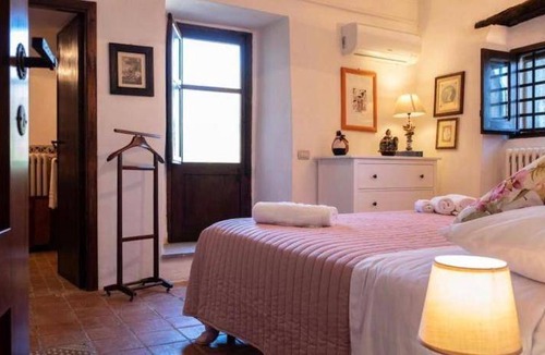 Sant'Ambrogio Villa | 200 m² Villa ∙ 3 bedrooms ∙ 8 guests