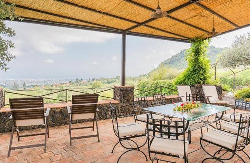 Trecastagni Villa | 200 m² Villa ∙ 3 bedrooms ∙ 8 guests