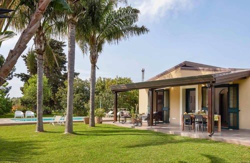 Noto Marina Villa | 200 m² Villa ∙ 4 bedrooms ∙ 13 guests