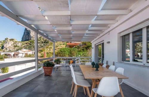 Capo Zafferano Villa | 200 m² Villa ∙ 4 bedrooms ∙ 8 guests